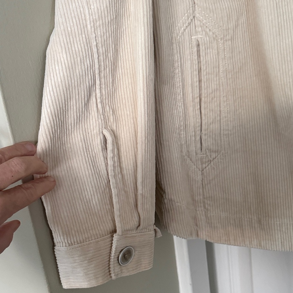 CAbi Ivory Corduroy Utility Jacket Sz.M - Picture 4 of 7